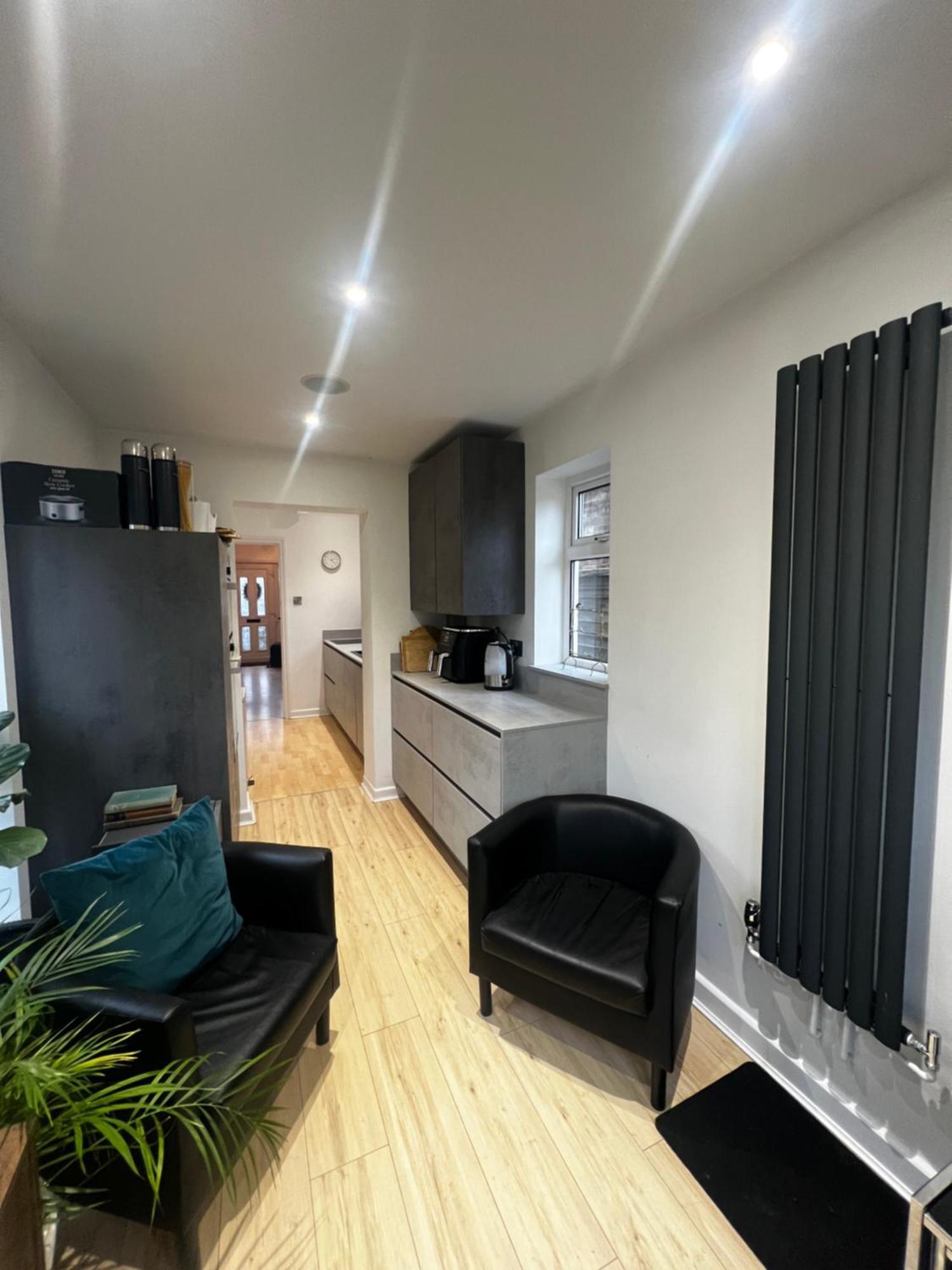 Warm And Cosy City Centre Home Near Train Station Chichester Ngoại thất bức ảnh