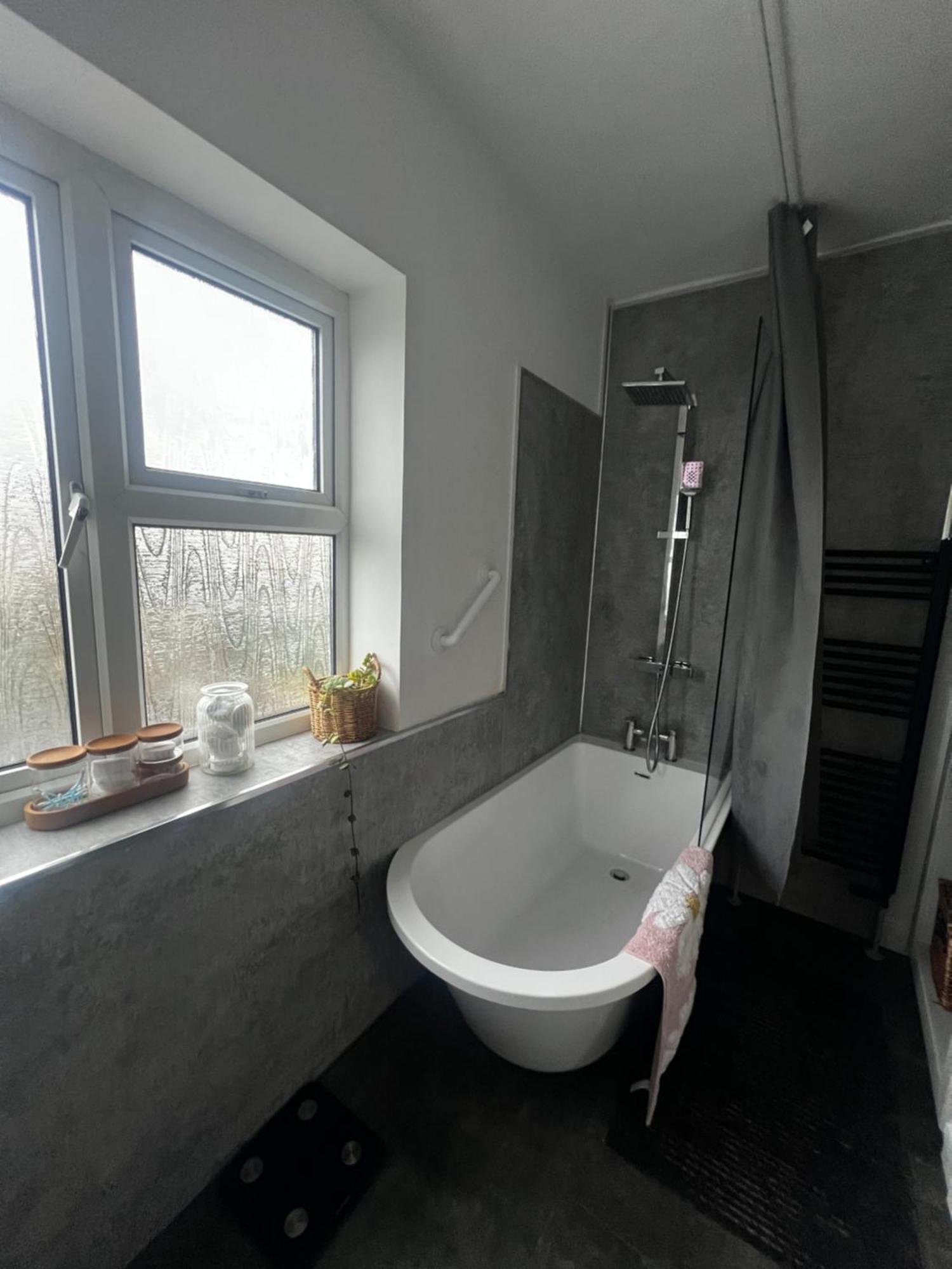 Warm And Cosy City Centre Home Near Train Station Chichester Ngoại thất bức ảnh